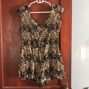 Floral print smocked romper